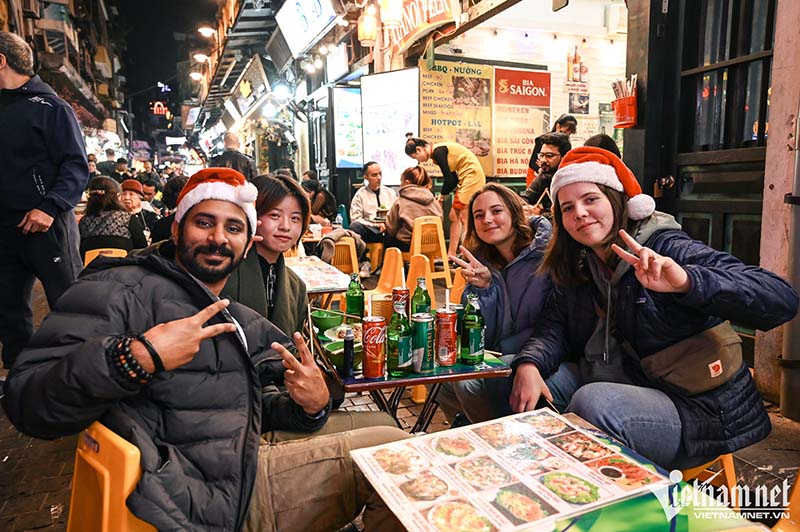 Ta Hien - Hanoi Beer Street Insider’s Guide